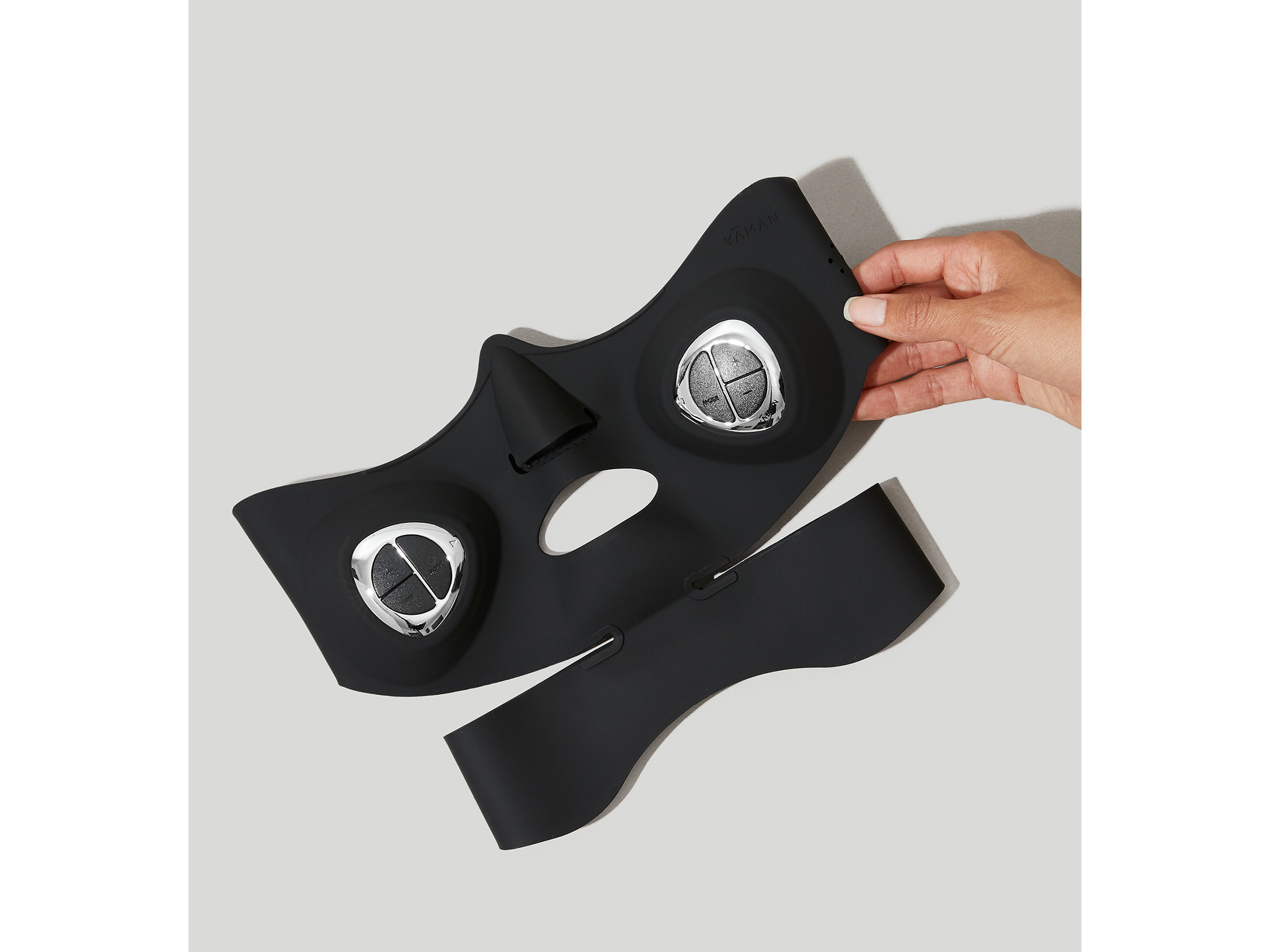 FaceGym medi lift EMS mask review: Tightening best seller